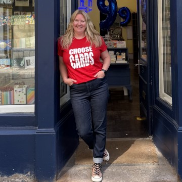 Sarah Holmes - Pencil Me In & Seasgair Store