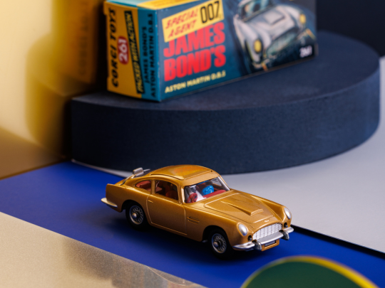 Commemorative, Collectable and Charitable