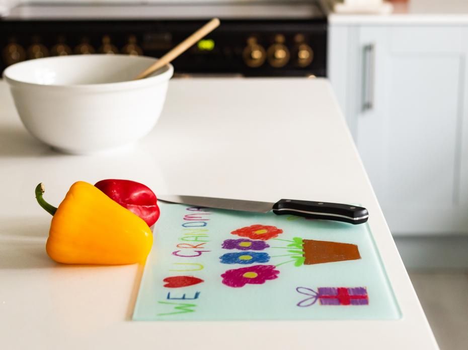 Dinky Artist glass chopping board with Grandma personalised drawing