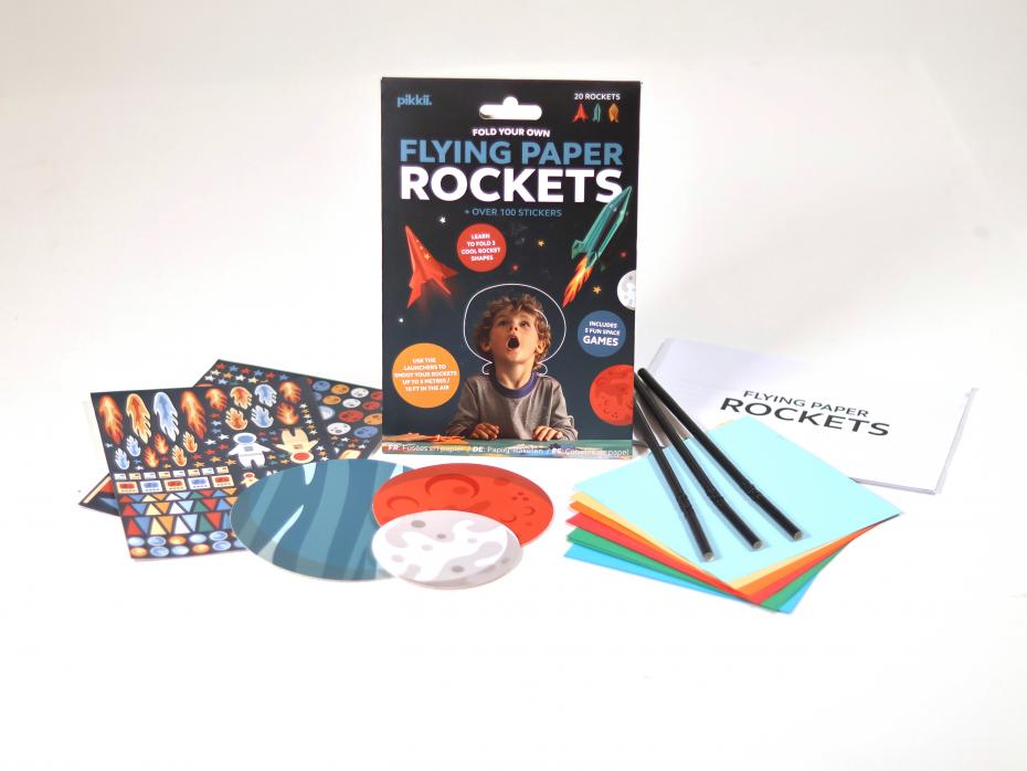 Pikkii Flying Paper Rockets pack contents