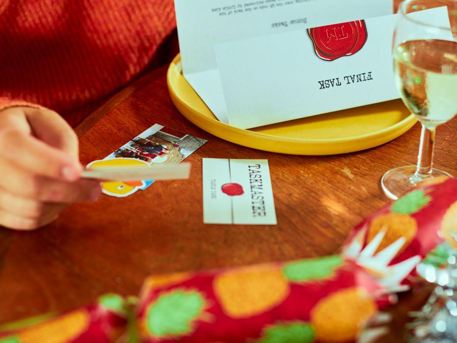 Taskmaster Christmas Crackers