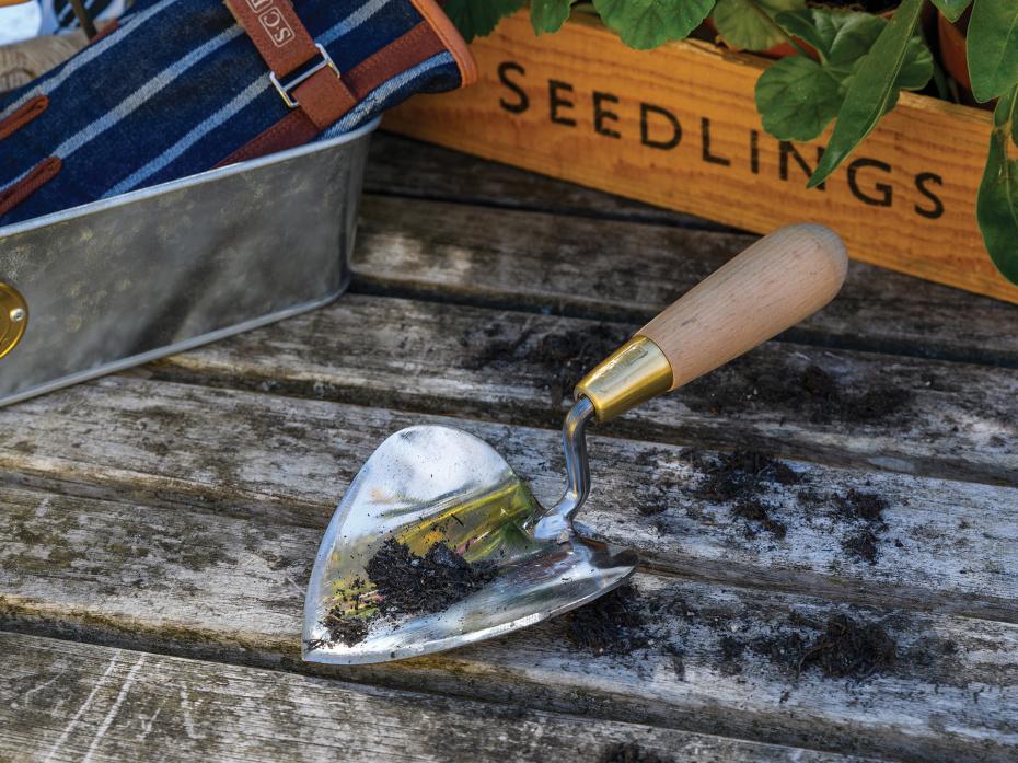 Sophie Conran for Burgon & Ball heart-shaped trowel