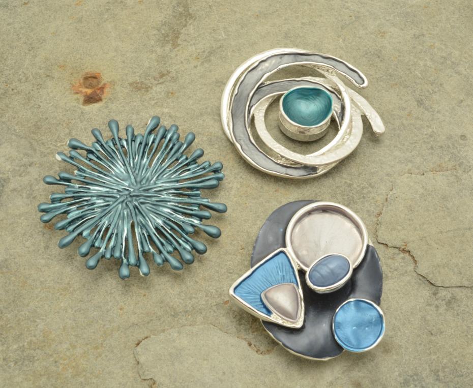 Magnetic Brooches in Blue