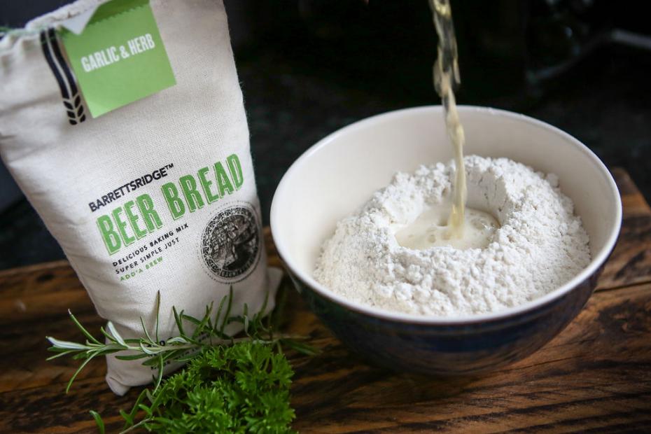 Garlic and Herb Beer Bread